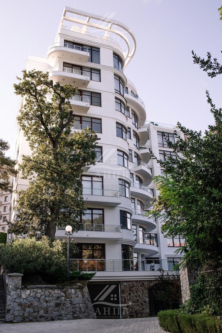 Пентхаус премиум-класса в клубном доме с уникальным видом