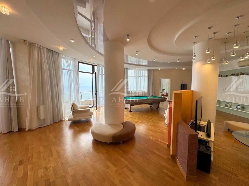 Многокомнатные апартаменты в клубном доме