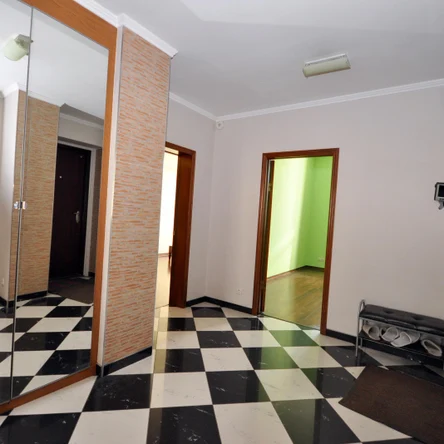 ул. Гашека 9, 5/5 эт. 110 м², 4-х комнатная квартира.