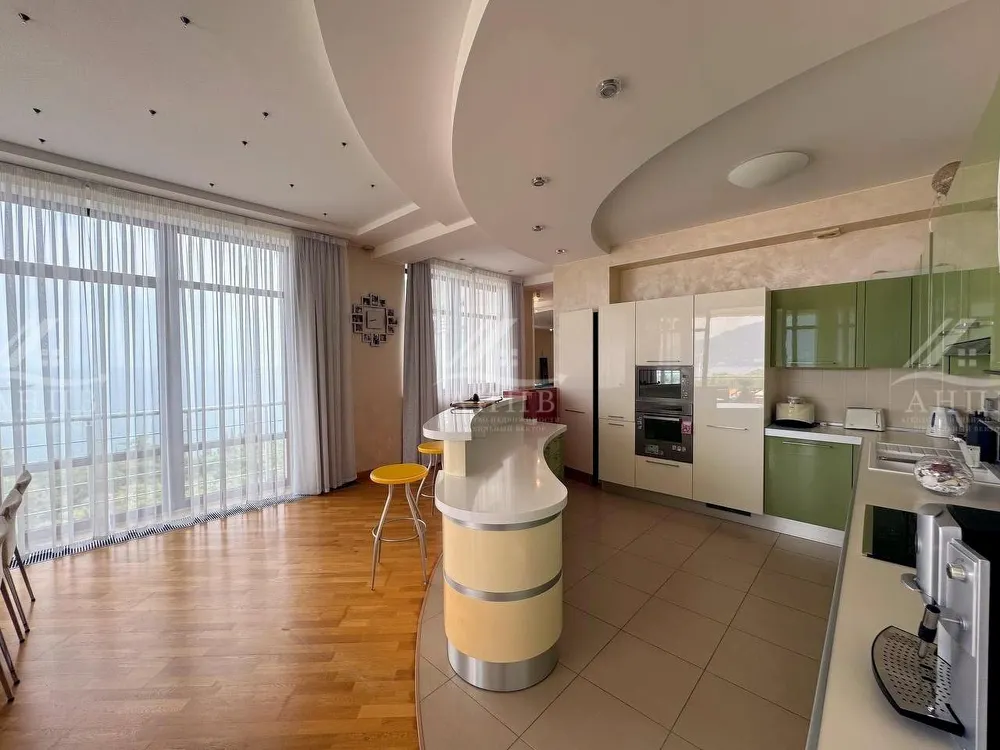 Многокомнатные апартаменты в клубном доме