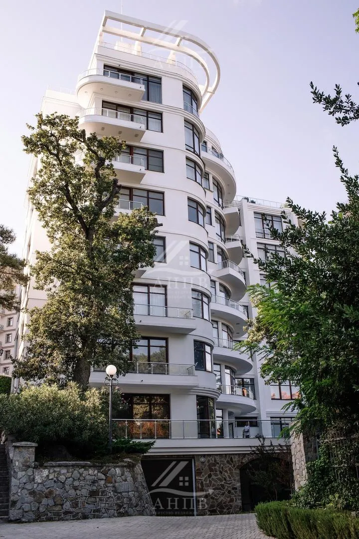 Пентхаус премиум класса в клубном доме с уникальным видом