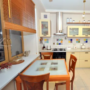 Верхняя Красносельская улица, 34, 3-комн. кв., 80 м², 3/8 этаж