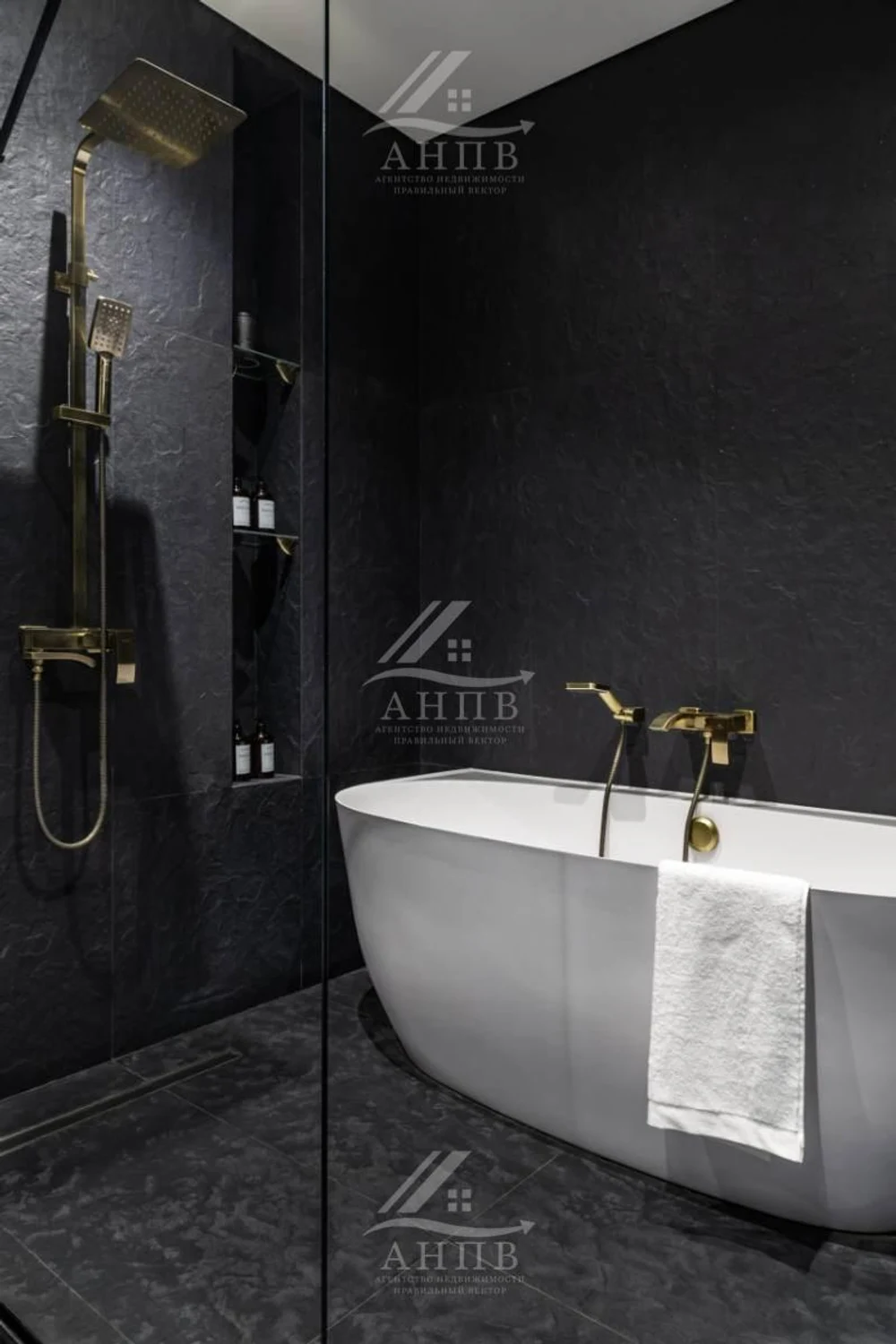 Квартира с уникальным авторским дизайном