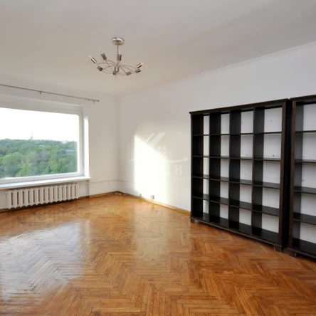 Университетский просп. 6к4, 85 кв.м. 3 комнаты